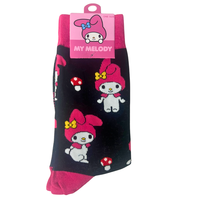 גרבי My Melody חמודות – רקע שחור ורוד מקורי 🎀🧦