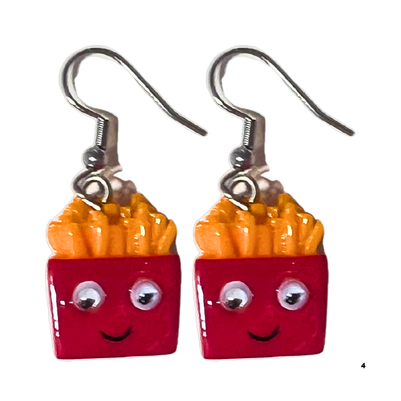 ציפס - זוג עגילים מבית אנימה מרקט רק ב - https://anime-market.co.il