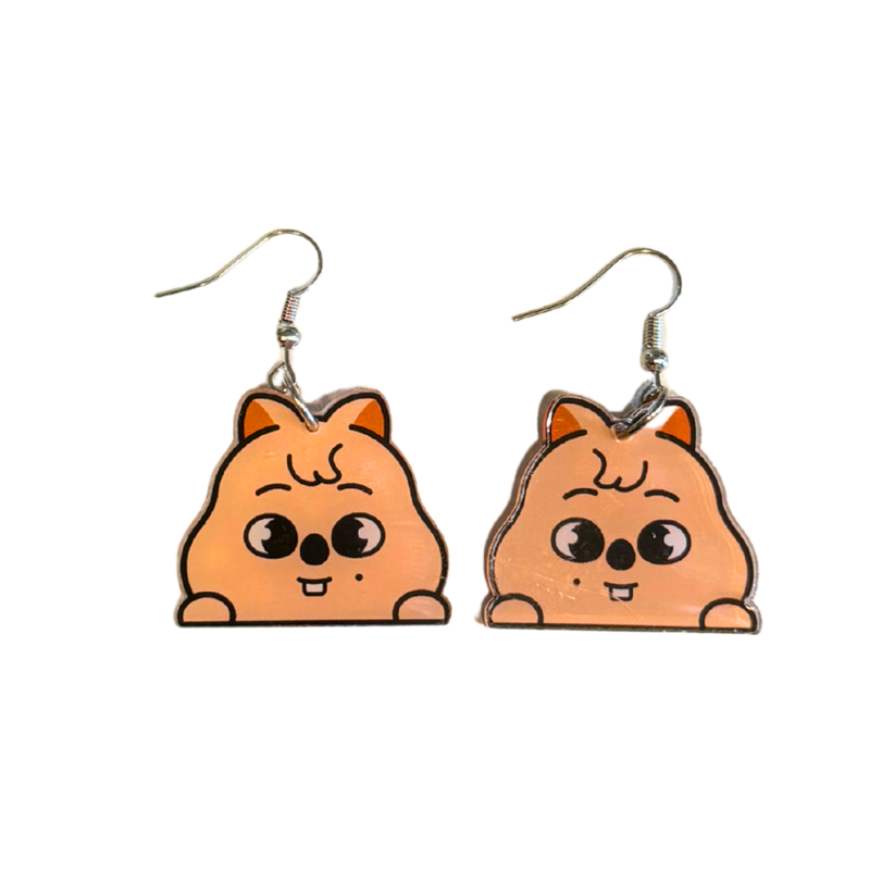 עגילי Han Quokka SKZOO – עגילי אקריליק תלויים Stray Kids | Han