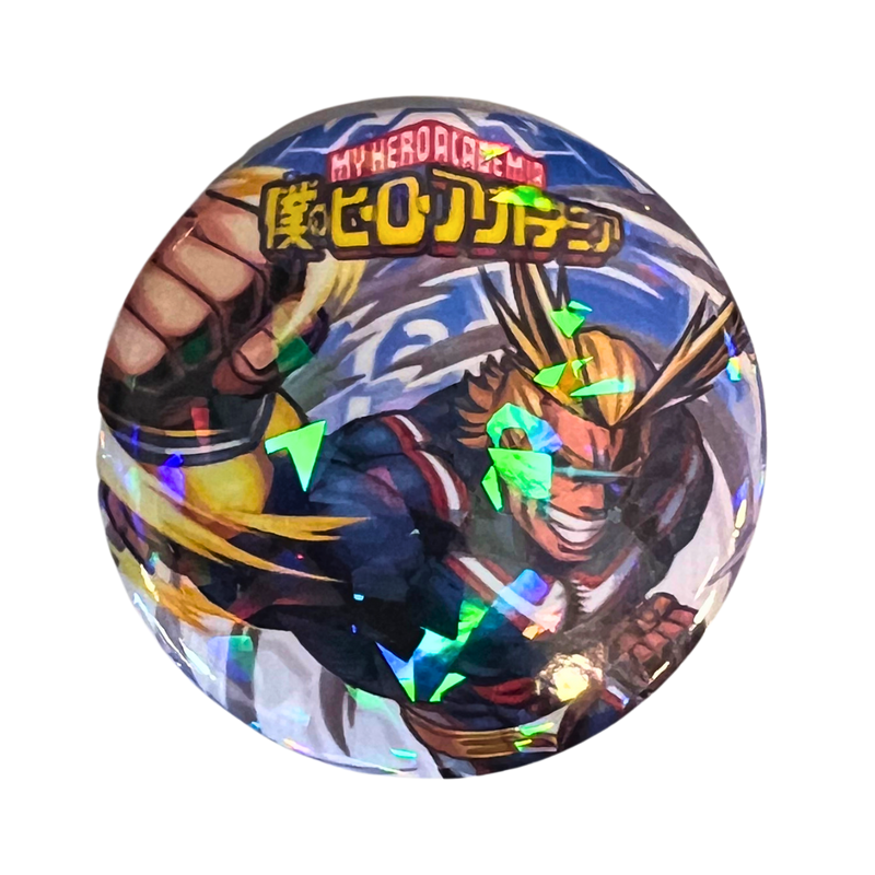 סיכות - All Might – סיכה מנצנצת 58 מ”מ My Hero Academia – Glitter Pin Badge אנימה מרקט https://anime-market.co.il