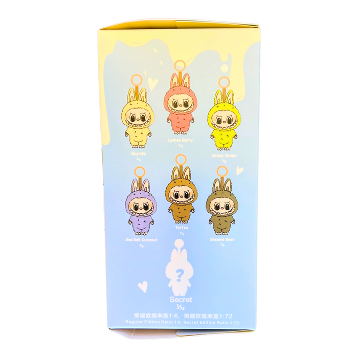 לאבובו Exciting Macaron – בובת ויניל מהסדרה The Monsters (גרסה לא רשמית)
