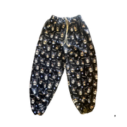 - מכנסי שרוואל קרומי – שני עיצובים בעיצוב חמוד עם קרומי על רקע סגול ושחור | מכנסי קיץ אווריריים – 39 ש”ח במקום 49 ש”ח! רקע שחור אנימה מרקט https://anime-market.co.il