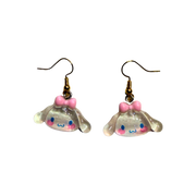 עגילים מנצנצים – סינמרול (Cinnamoroll) מבית אנימה מרקט רק ב - https://anime-market.co.il
