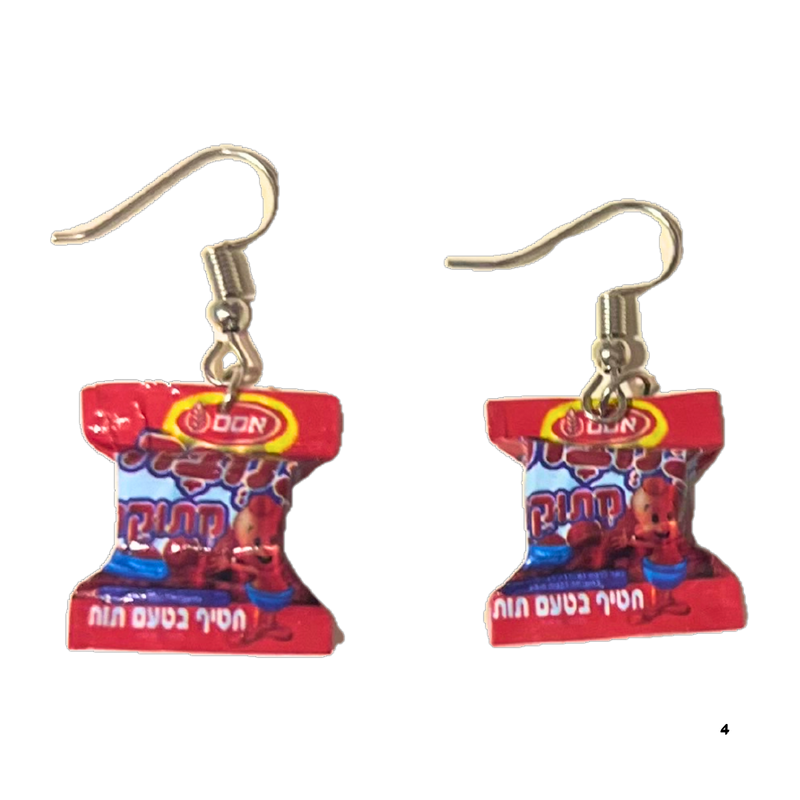 במבה אדומה - זוג עגילים מבית אנימה מרקט רק ב - https://anime-market.co.il