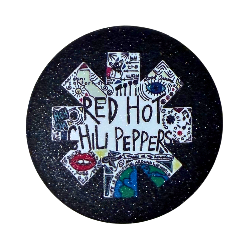 סיכת Red Hot Chili Peppers 58 מ”מ – סיכת אספנות רוק אלטרנטיבי מבית אנימה מרקט רק ב - https://anime-market.co.il