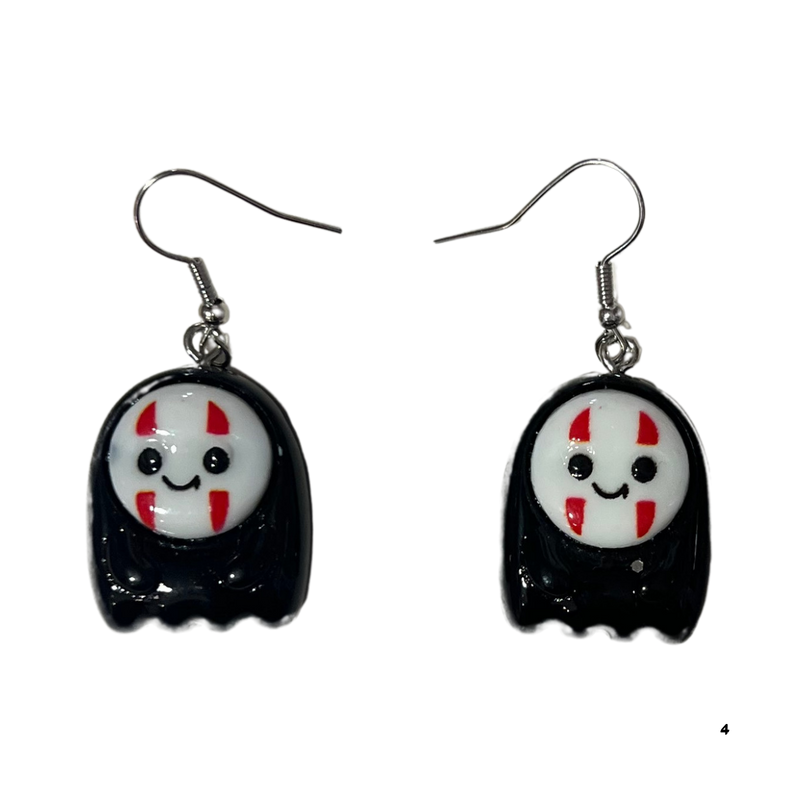 עגילים - עגילי ללא פנים – הקסם של המסע המופלא עכשיו אצלכם! 🌙✨ אנימה מרקט https://anime-market.co.il