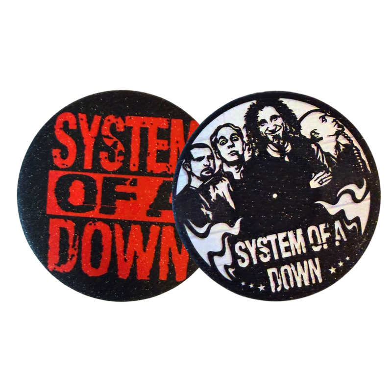 זוג סיכות אספנות System of a Down 58 מ״מ – סיכות SOAD למעריצי רוק ומטאל מבית אנימה מרקט רק ב - https://anime-market.co.il