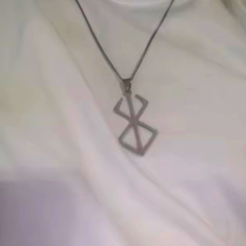 ברזרק - שרשרת מבית אנימה מרקט רק ב - https://anime-market.co.il