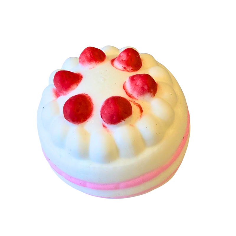 🍓 סקווישי עוגת תותים לבנה – צעצוע לחיץ חזרה איטית להפגת מתחים