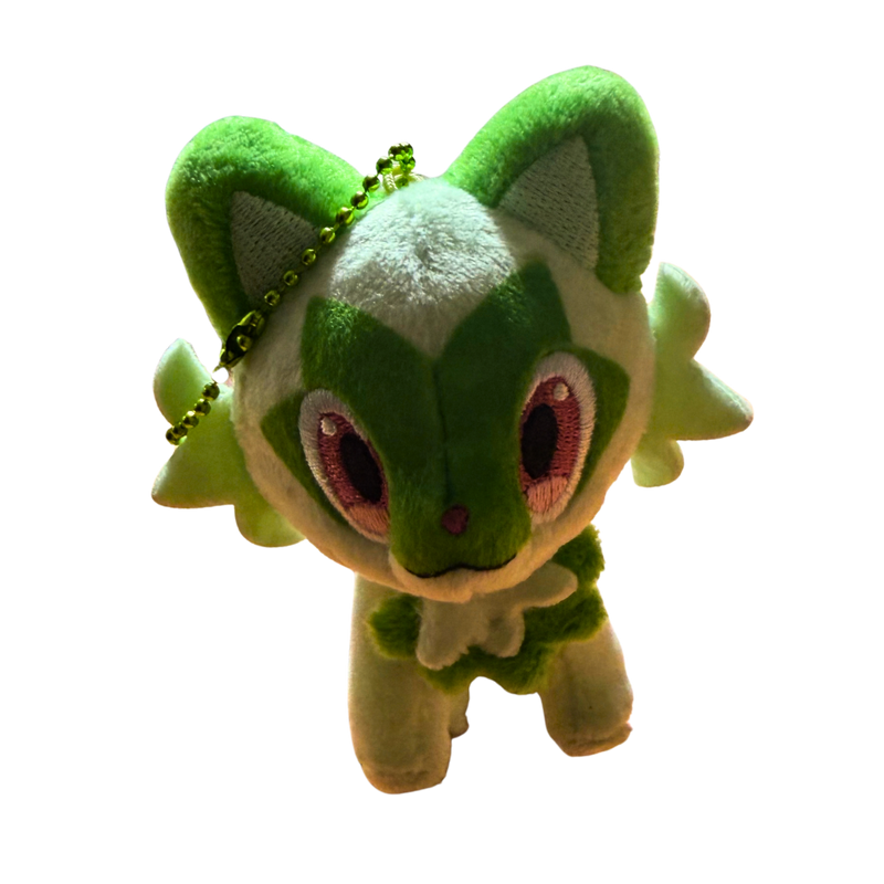 בובת פרווה - בובת קטיפה מחזיק מפתחות – ספריגטיטו (Sprigatito) | Pokémon Center אנימה מרקט https://anime-market.co.il