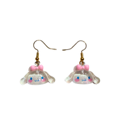 עגילים מנצנצים – סינמרול (Cinnamoroll) מבית אנימה מרקט רק ב - https://anime-market.co.il