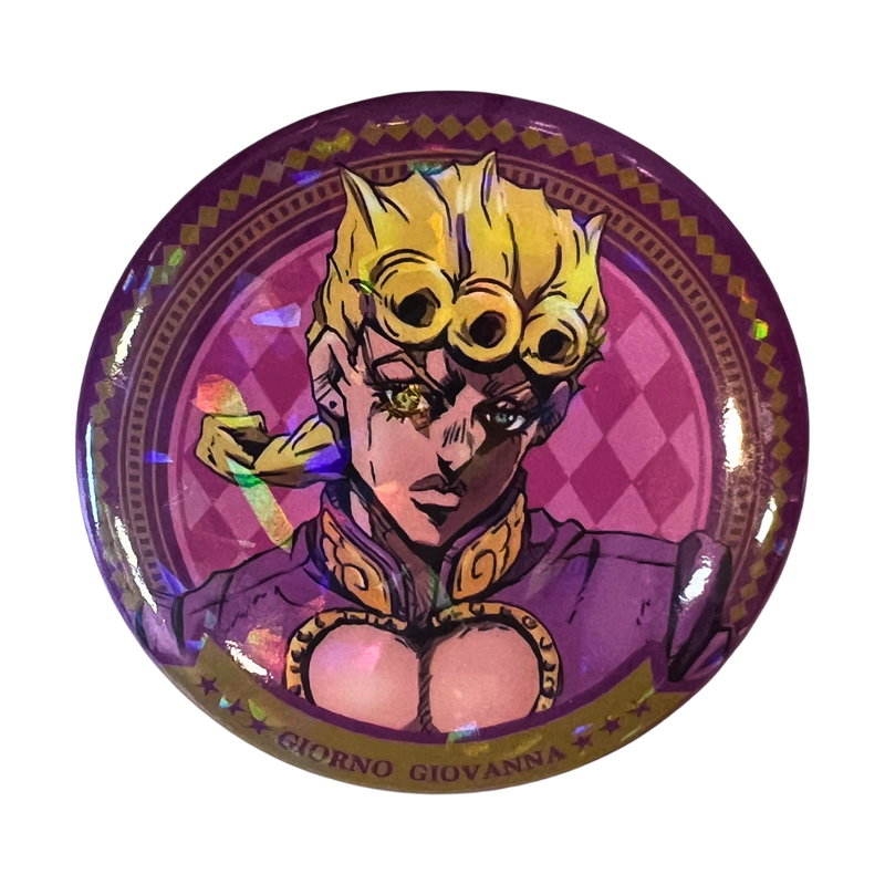 🌟 סיכת ג’יורנו ג’ובאנה – Giorno Giovanna JoJo’s Bizarre Adventure – בקוטר 58 מ”מ מבית אנימה מרקט רק ב - https://anime-market.co.il