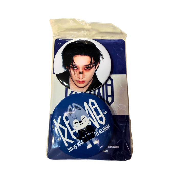 מארז 2 סיכות באנג צ’אן + Wolf Chan – Stray Kids KARMA | סיכות אספנות 58 מ״מ באיכות פרימיום